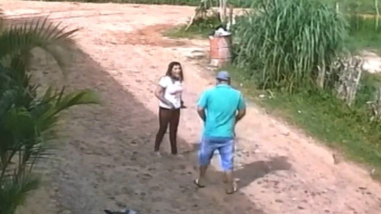 Esposa é presa após assassinar mulher que estava com marido dentro de boate